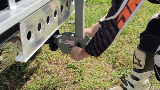 Allows carriers to fold up when empty