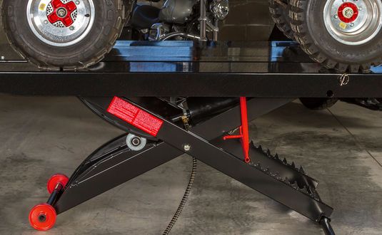 Air-over-hydraulic operation for smooth, consistent operation