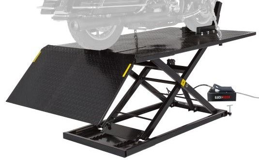 Smooth air-over-hydraulic lift height controlled with foot pedal