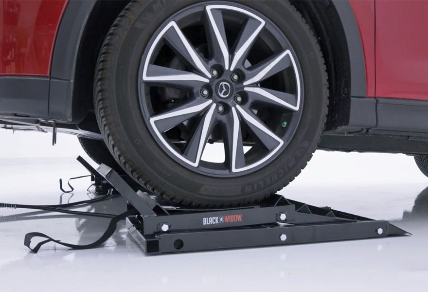 Drive-On Design Raises Car Up Without a Jack