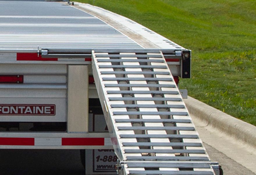 skid seat bracket on trailer with ramp pinned