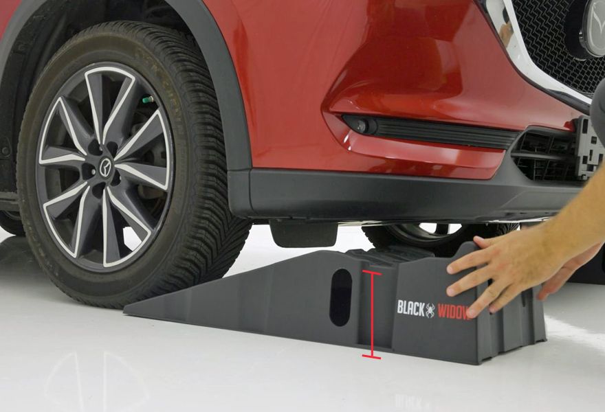 Tire Cradles Keeps Wheels in Position