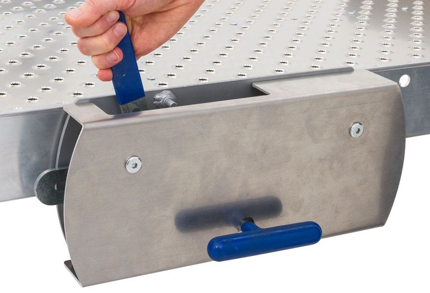 Aluminum construction with coated handles and knobs