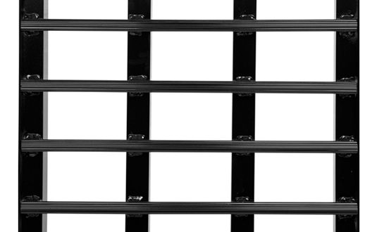 Serrated rungs for lightweight grip in all weather