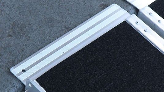 Smooth Transition Between Surfaces