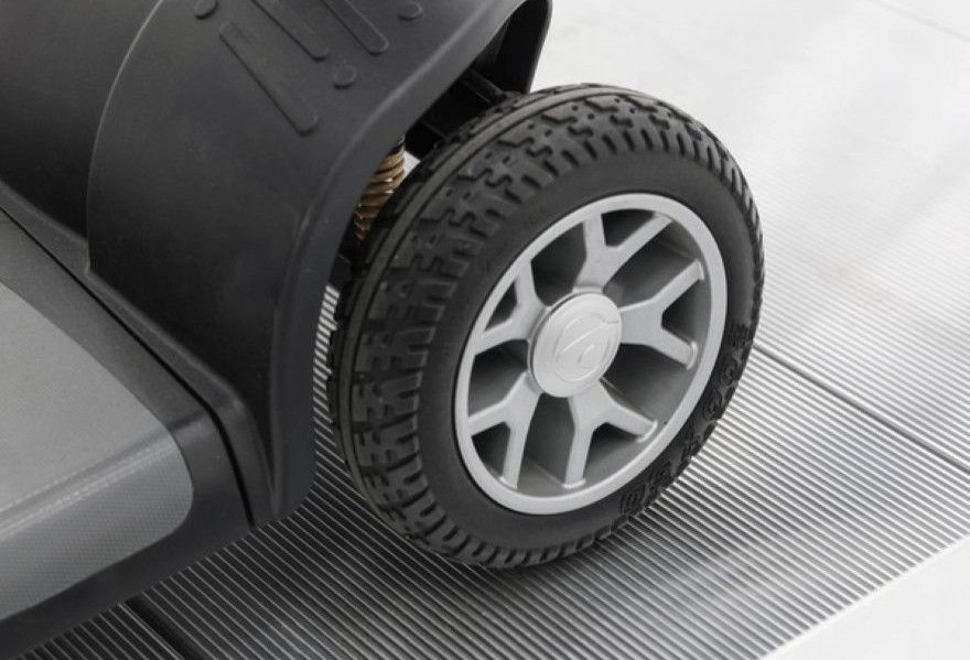Textured aluminum platform with ADA-compliant handrails