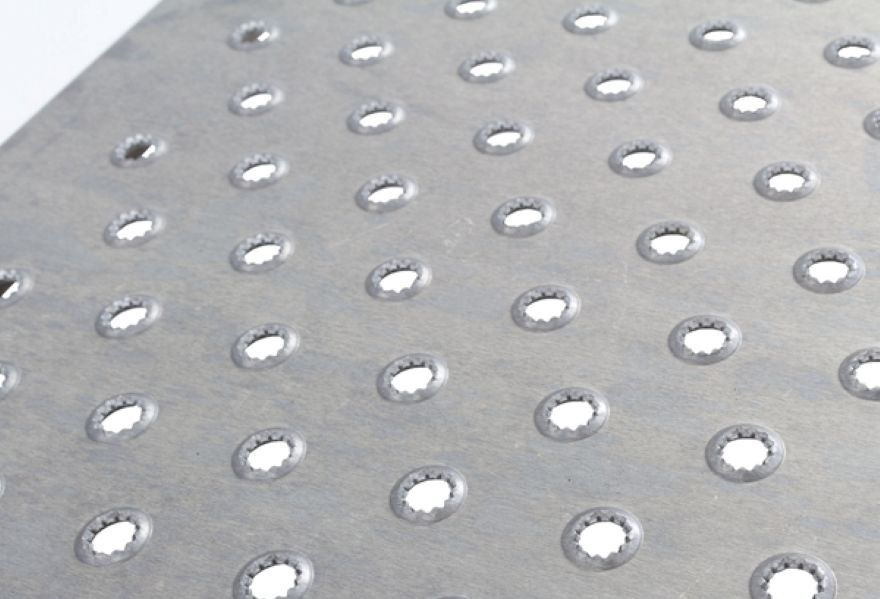 Punch plate surface on aluminum shed ramp