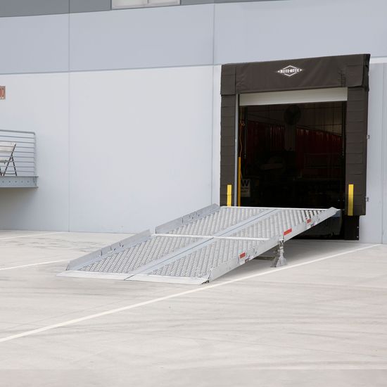 15-84-184-06-MYR 15 4 L x 84 W Aluminum Portable Modular Mini Yard Ramp System  25000 lb Capacity