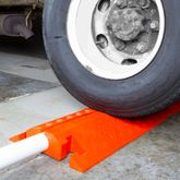 CP1X225-GP-B 1-Channel Split-Top Linebacker Cable Protector for 225 Dia Cables - Black 1