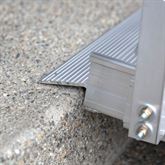 GATEWAY3GVPHR06 6 l x 3 W EZ-ACCESS GATEWAY 3G Aluminum Wheelchair Access Ramp with Vertical Picket Handrails 4