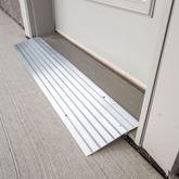 Thresh EZ-ACCESS TRANSITIONS Aluminum Modular Threshold Ramp 6