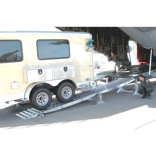 DAMAS Modular Aircraft Loading Ramp System with Serrated Surface ...