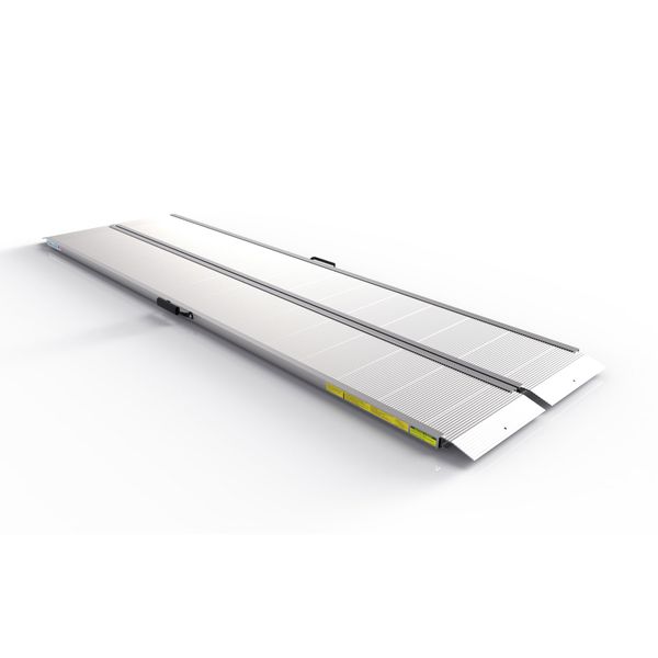 8' L EZ-ACCESS Traverse Aluminum Single-Fold Edgeless Ramp